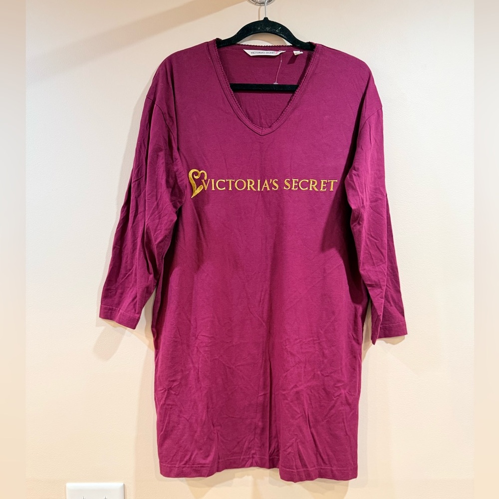 🔥Victoria's Secret Magenta Logo Nightshirt Women’s Size XS🔥
